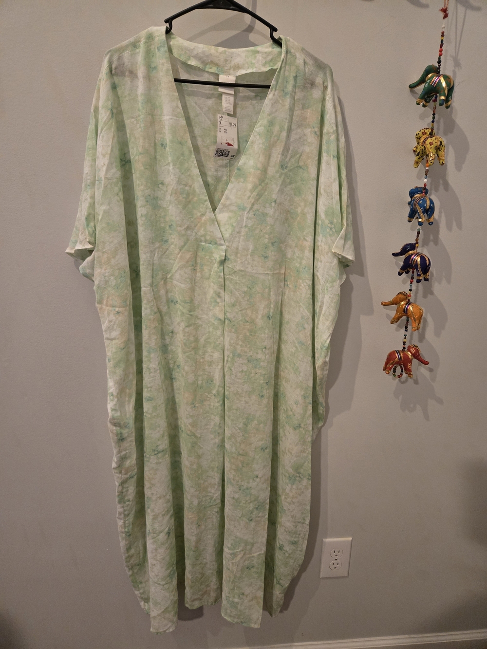 H&M Light Green and White  V-Neck Kimono Dress